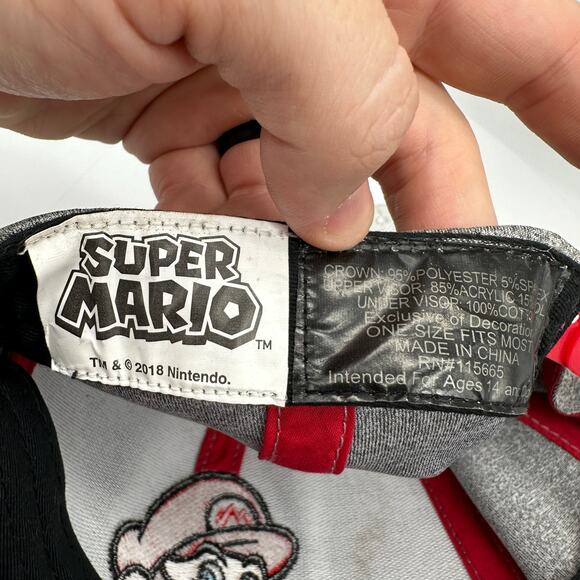Super Mario 2018 Nintendo Gray and Red Snap Back Hat 115665 - Picture 10 of 11
